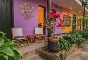 The Whale Lounge - Berlin - Usulután