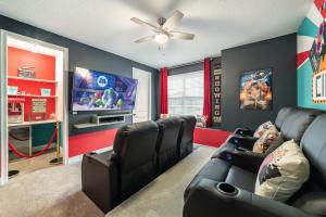 Fantastic Disney Vacation W Pool and Movie Theater