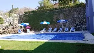 CASA MORADA 24 Personas alberca climatizada Burgos Cuernavaca - Palmira