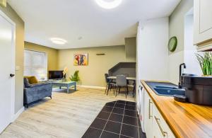 Modern Luxury Living in Waterford City Center