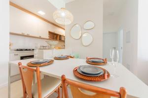 Apto Charmoso com Piscina no Campeche AR9821