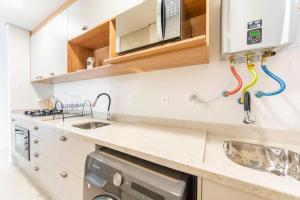 Apto Charmoso com Piscina no Campeche AR9821