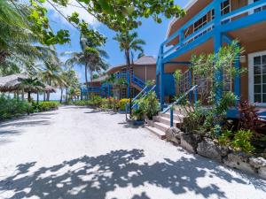 White Sands Cove E01-Partial Ocean View 2 BR by Stay Floreo