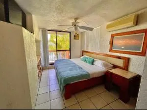 Villa #6 de 5 habitaciones, con vista directa a la Laguna de Chairel - 坦皮科