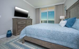 Phoenix Gulf Towers 804 condo