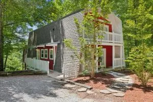 Southern Oak at Chalet Village - 5 Minutes from Gatlinburg and National Park - شاليه فيليدج