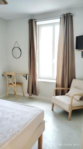 Studios ou Chambre SDB avec extérieur centre-ville Ribérac