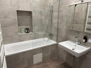 Elegant und Zentral - Apartment nahe Staatsoper und Altstadt