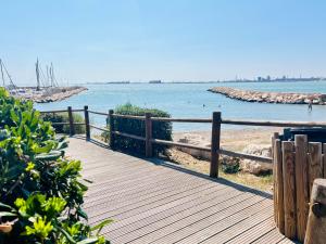 Appartements Le Coin de Mer 2, Bord de mer, Plage 30m, Cosy, CLIM, Wifi, 4 personnes : photos des chambres