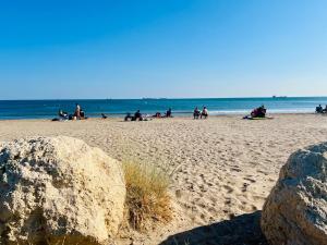 Appartements Le Coin de Mer 2, Bord de mer, Plage 30m, Cosy, CLIM, Wifi, 4 personnes : photos des chambres