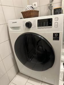 bella casa - Business&Family - 200m zum Schloßeingang, Parkplatz, SmartTV, Netflix, Waschmaschine, 24h Checkin, 41qm, WLAN