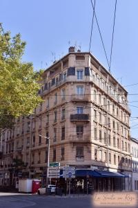Appartements La Suite en Rose - Spa - Lyon Centre Brotteaux : photos des chambres