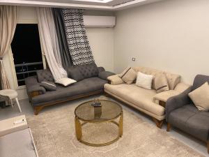 luxury apartment 3 rooms 2 bath