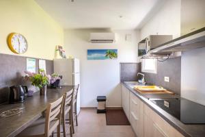 Maisons de vacances Logement 2 chambres tout confort Nimes : photos des chambres