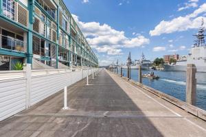 Artsy Boho Den in Iconic Fingerwharf Woolloomoolo