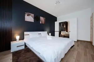 Tabelowa Deluxe Apartament with Garden - 帕比亚尼采