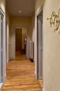 Appartement Vivier - Les Suites du Palais, parking privé, vue cathédrale,2 chambres, by PRIMO C0NCIERGERIE