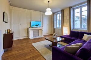 Appartement Vivier - Les Suites du Palais, parking privé, vue cathédrale,2 chambres, by PRIMO C0NCIERGERIE