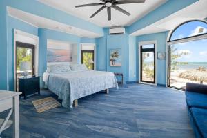 Ocean View Room at Barnacle Resort