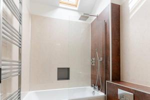 The Old Coach House - Hot Tub - Dorset