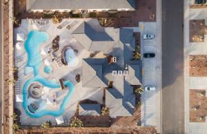 Zion Getaway - Private Oasis w Pool Hot Tub & Game Room