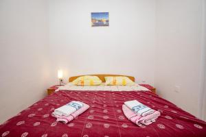 Apartments for families with children Palit, Rab - 4990