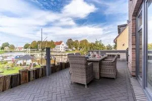 Doppelhaushälfte direkt am Hafen von Tönning - Rehm-Flehde-Bargen