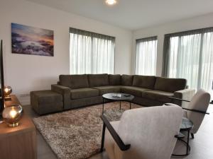 Luxury 10p villa on the water near Harderwijk