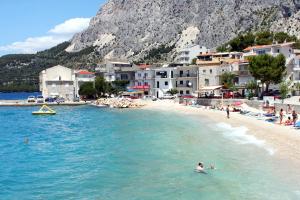 Apartments by the sea Drasnice, Makarska - 23448 