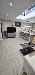 City Greenside Stays 4 Beds Free Parking