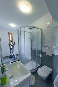 Apartments with a swimming pool Banjole, Pula - 23637
