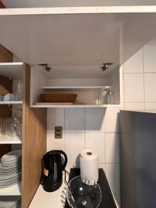 Casa independiente con rejas