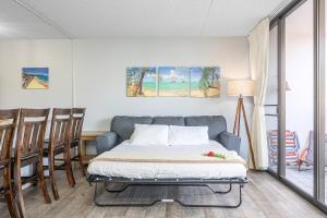 Remodeled 1BR Near Waikiki Beach with Free Parking!