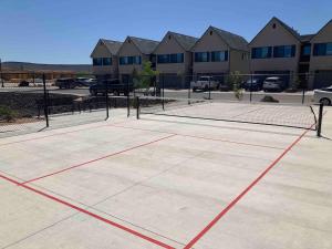 Luxury Red Rock Townhome - 42- St George Santa Clara