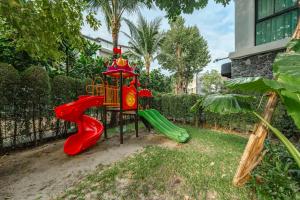 C156 The title Rawai 50m Main Beach Road