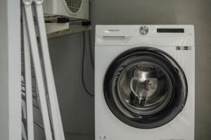 C156 The title Rawai 50m Main Beach Road