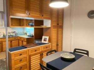 Kallithea Nest by Mancris