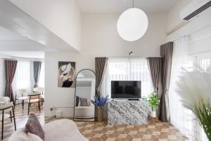 Private Pool Villa Resort style, Heart in bkk ,metro,cabaret show,RCA, jodd fair,chatuchak