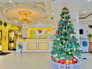 Tuyet Son Hotel (TS Ocean Hotel)