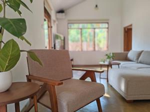 House Leo - peaceful beach villa with garden