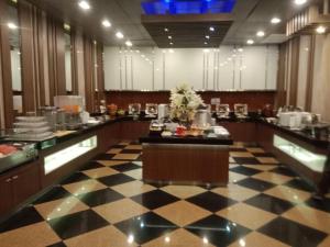 Sri U-Thong Grand Hotel