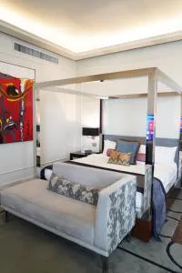 尼沙特酒店 - Nat Basti