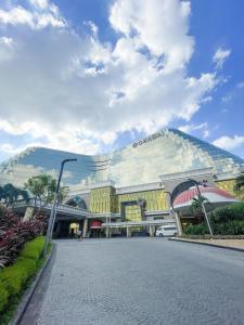 Luxurious 3BR in Manila Bay beside Okada