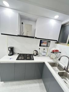 Goldpark Homes 1BR near Yaya Centre