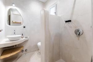 NAXOS BEACHWALK Studio