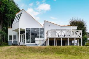 Sunlit Villa Izu -星降る陽だまり森の宿-