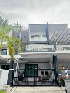 MelaCo-Living - Kampong Naib Pi'ee