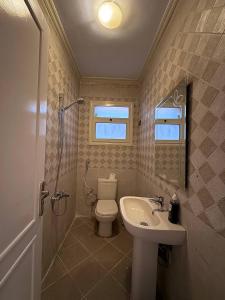 شقة بموقع متميز في الشيخ زايد