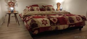 Appartements gite au jardin romantique pour 2 personnes : photos des chambres