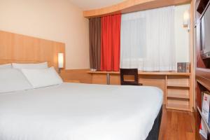 Hotels ibis Saint Quentin Basilique : photos des chambres